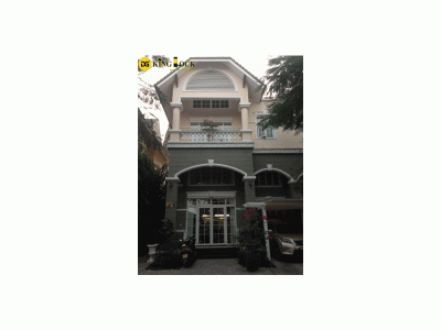 Vila Số 18, Khu biệt thự Kim Long, Nguyễn Hữu Thọ, Phước kiểng, Nhà Bè, Lắp khóa điện tử vân tay YALE 4109