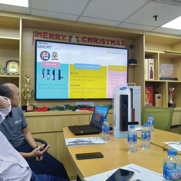 KINGLOCK Mở Lớp Đào Tạo Lắp Đặt Khóa Cửa Điện Tử Vân Tay