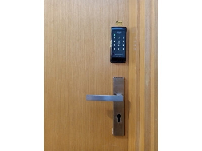 Lắp đặt khóa điện tử thẻ từ của Mỹ thương hiệu Schlage S480 tại căn hộ chung cư Thành Phố Thủ Đức