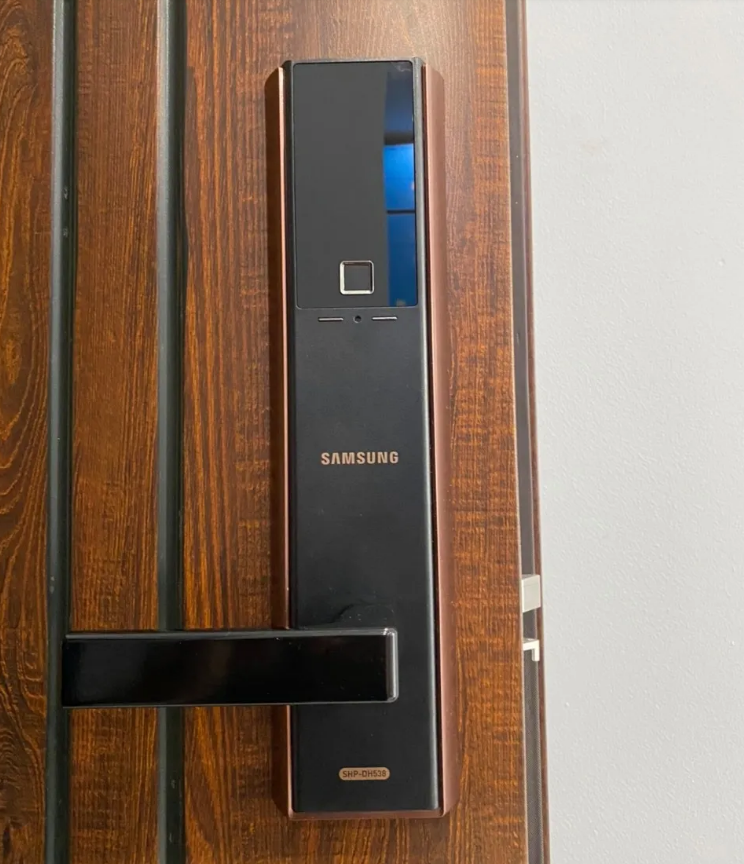 Những ưu điểm khiến bạn nên chọn khoá cửa thông minh Samsung